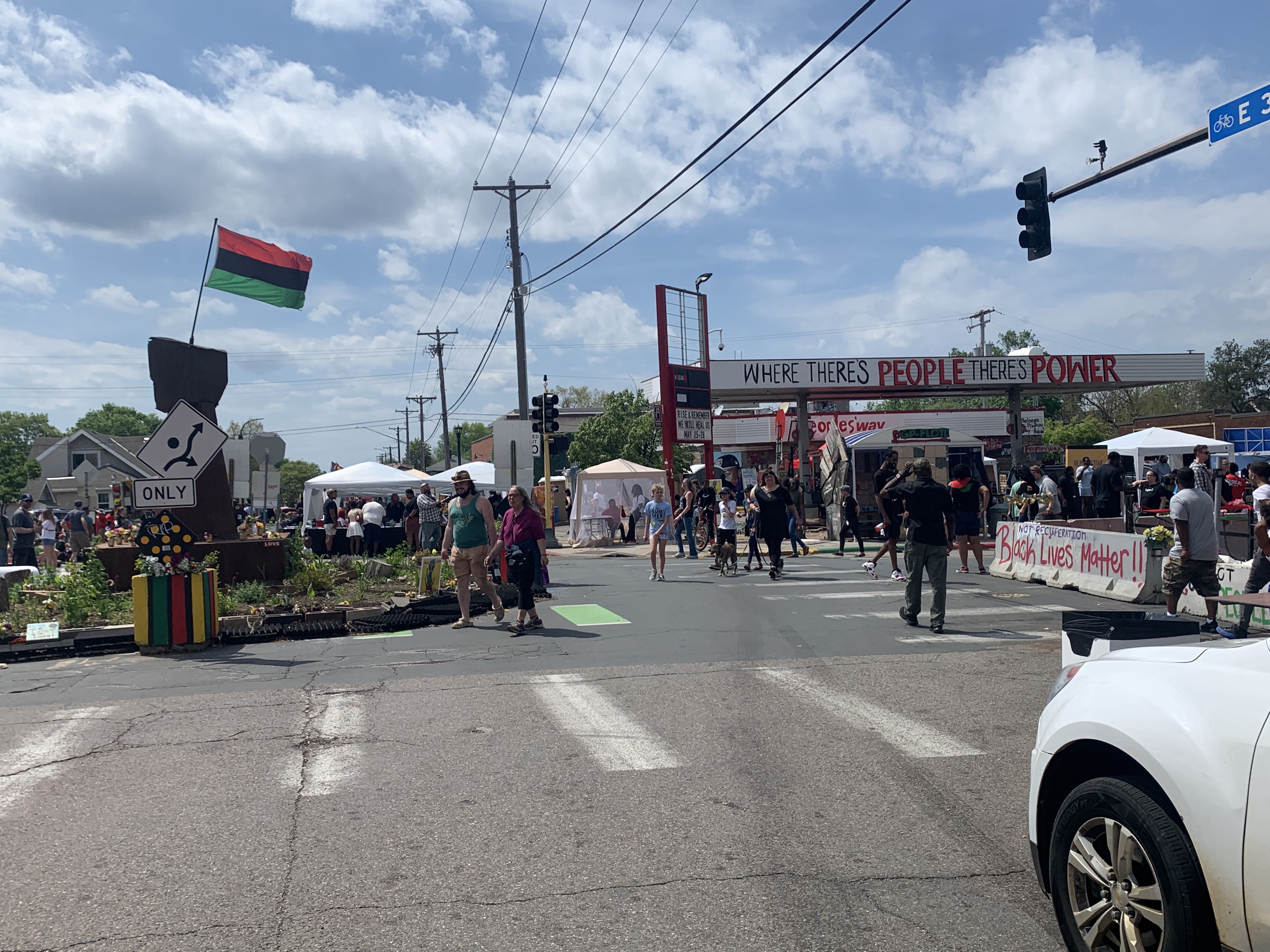 Image of 38th and Chicago.